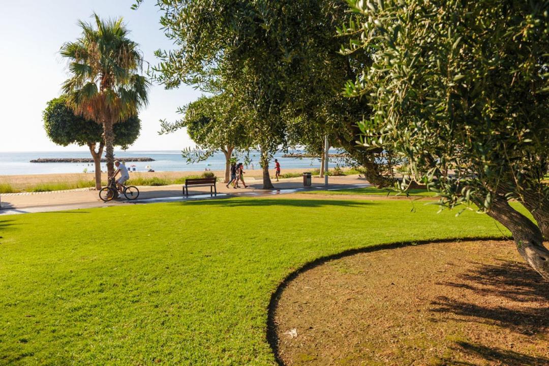 Casa Del Dorado Playa Cambrils Villa Buitenkant foto