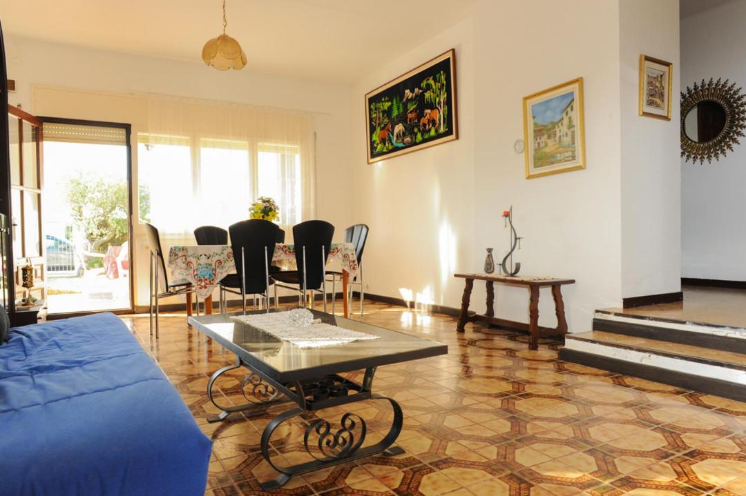 Casa Del Dorado Playa Cambrils Villa Buitenkant foto