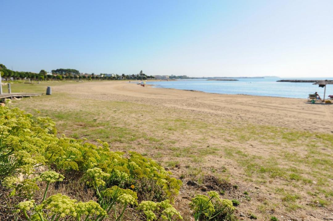 Casa Del Dorado Playa Cambrils Villa Buitenkant foto